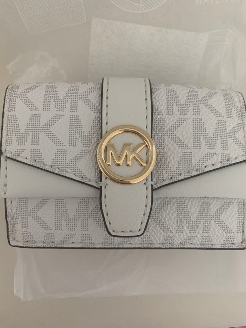 MICHAEL KORS 三つ折り財布