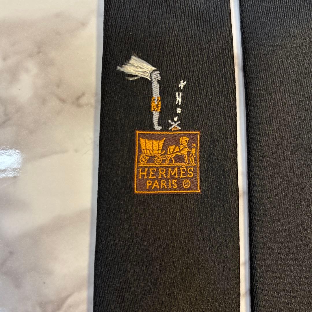 【レア✨】HERMES ネクタイ　ブラック　黒色　ホース　馬　ワンポイント　刺繍