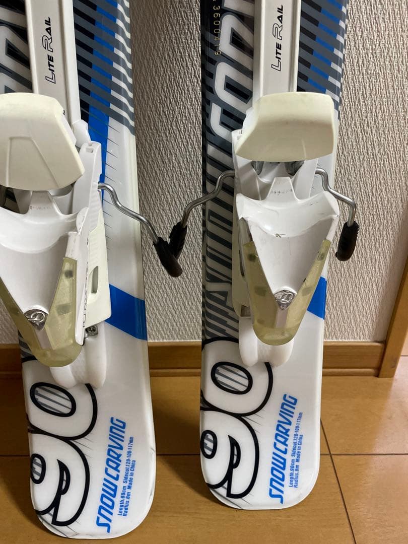 かしおり　CARVING 90 ファンスキー板ショートスキー板