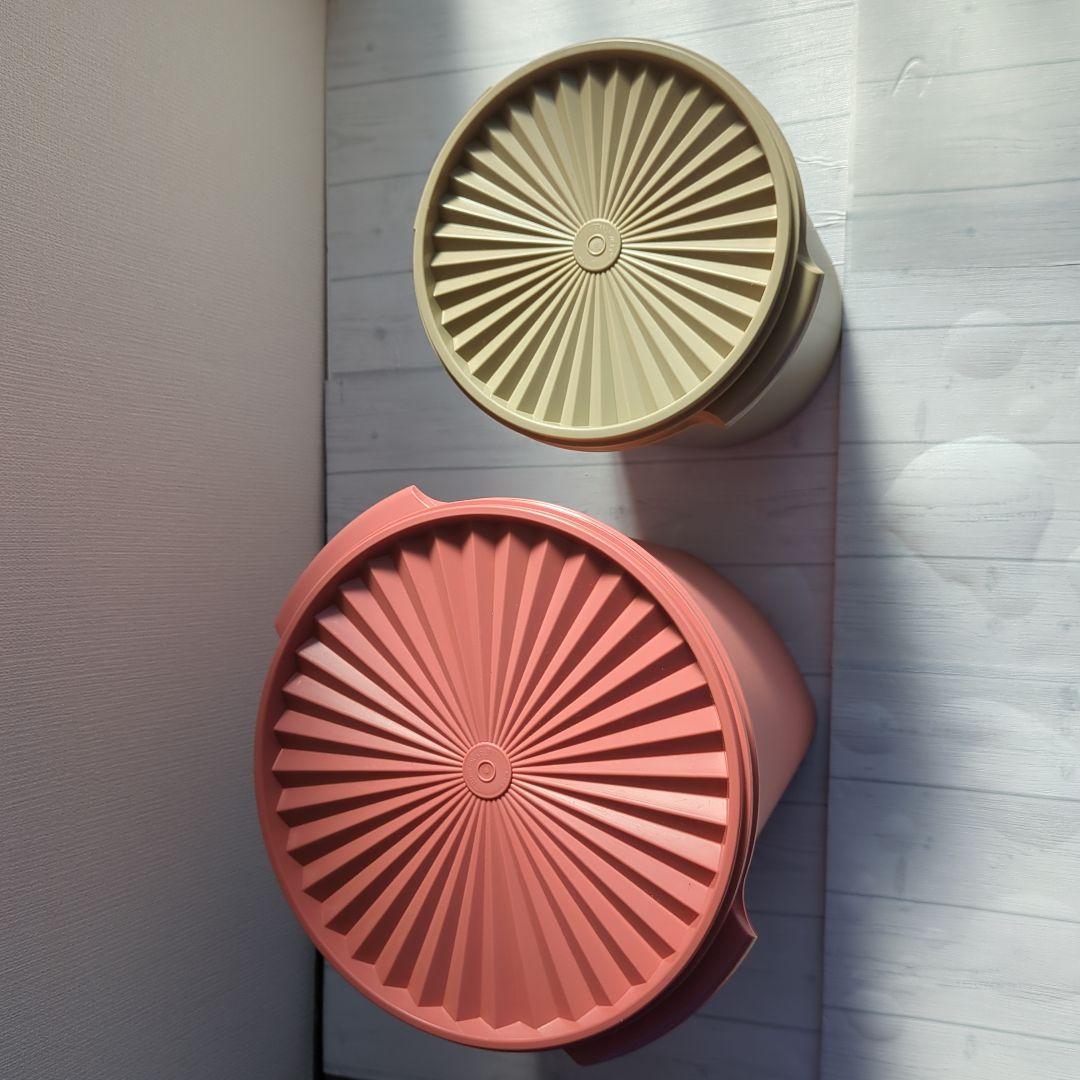 新品Tupperware.タッパーウェア-マキシクイ-ンデコレ-タ−.保存容器