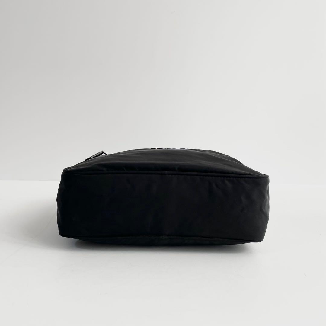 【極美品〜美品】プラダ ショルダーバッグ カメラバッグ ナイロン×レザー