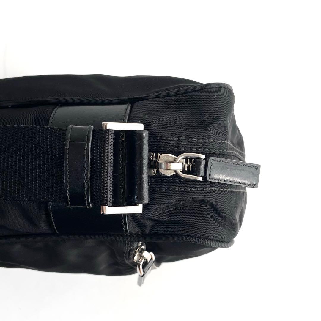 【極美品〜美品】プラダ ショルダーバッグ カメラバッグ ナイロン×レザー