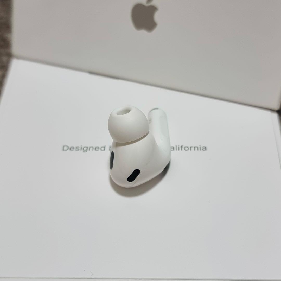 Airpods Pro 2 第二世代　イヤホン　片側　右耳 R側　USB-C 8