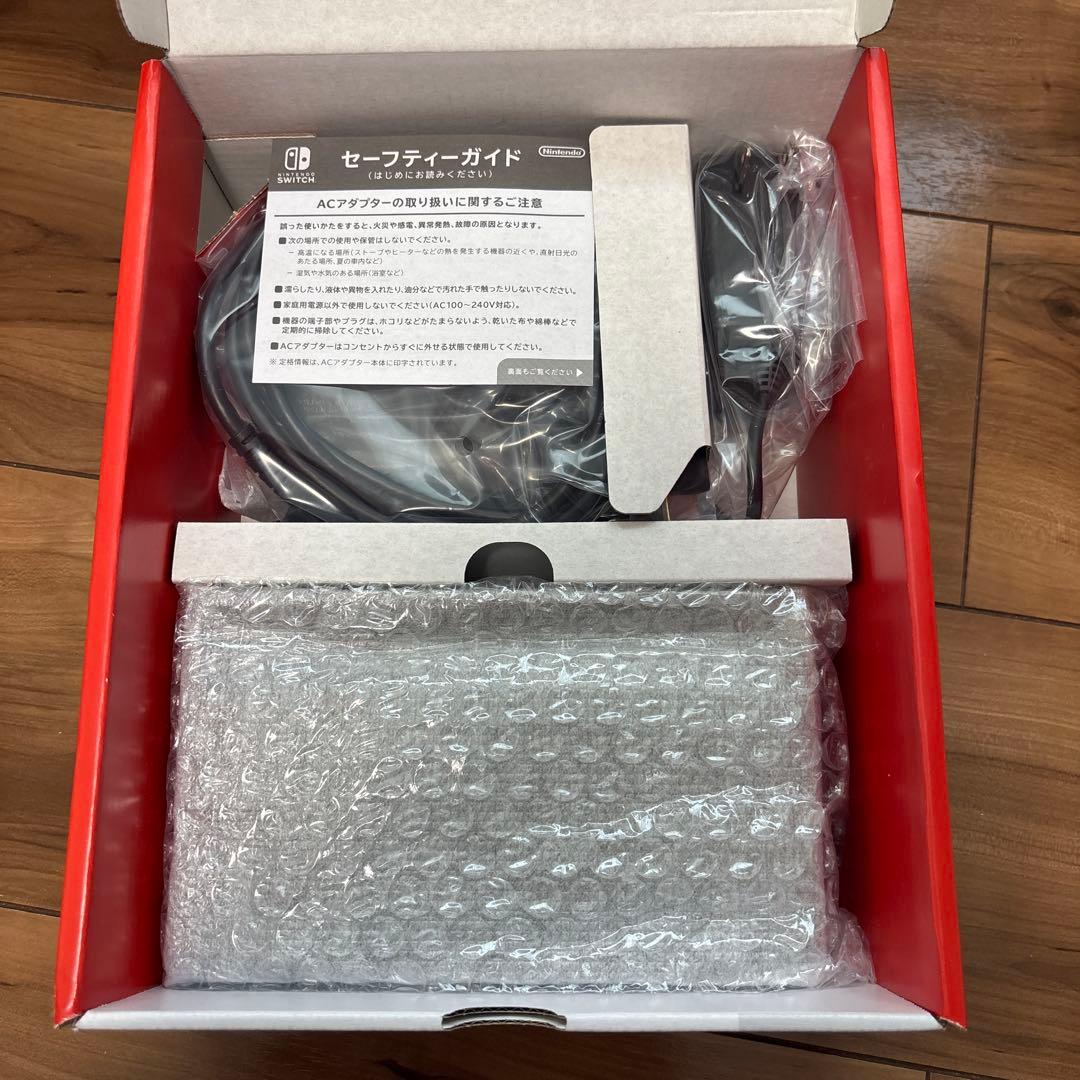 Nintendo Switch ネオンブルー/ネオンレッド 新品未使用