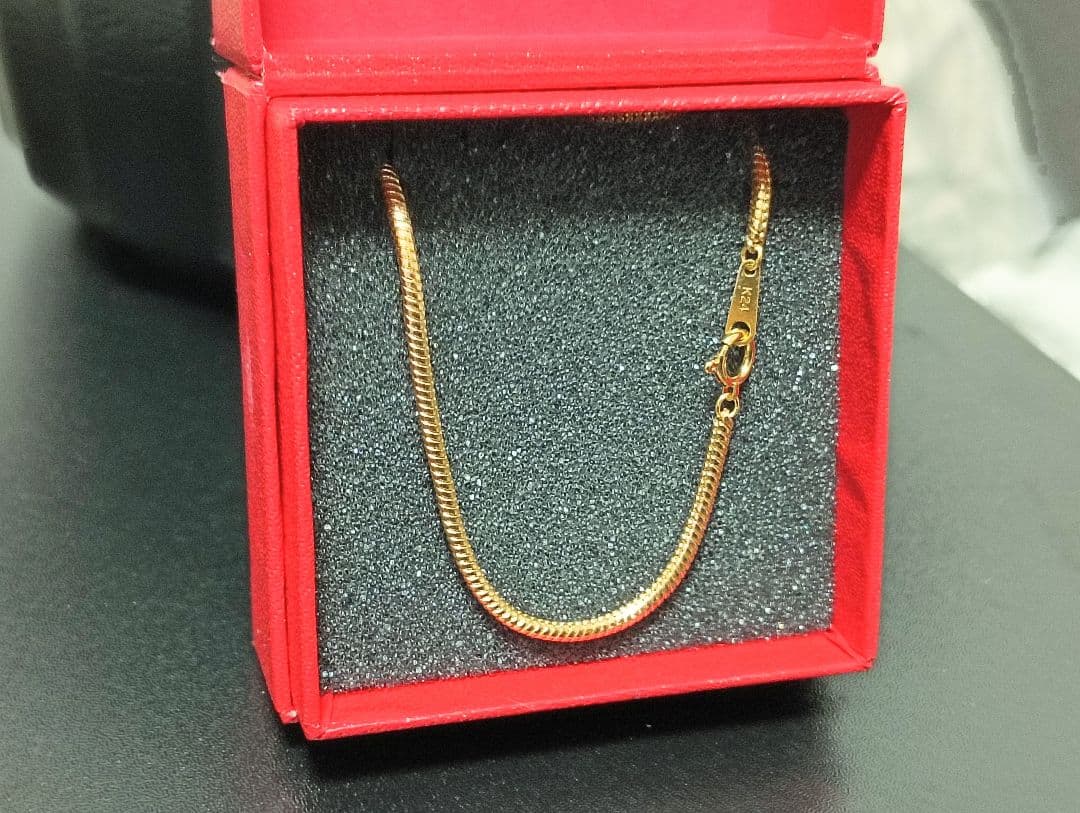 K24 スネークチェーンネックレス