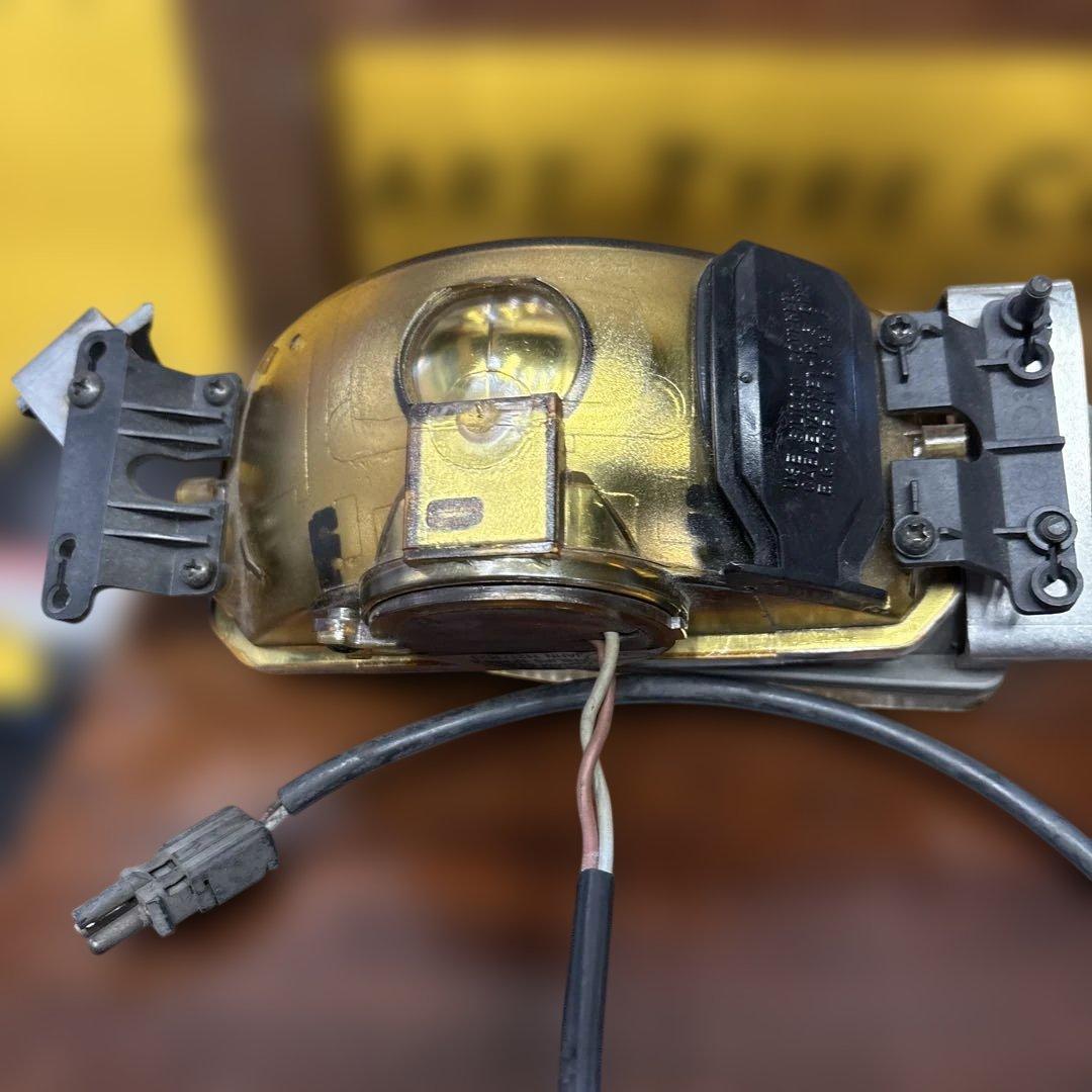 ◼️AMGエアロ専用◼️当時物◼️W202◼️W124◼️W140◼️R129◼️ フォグ左右