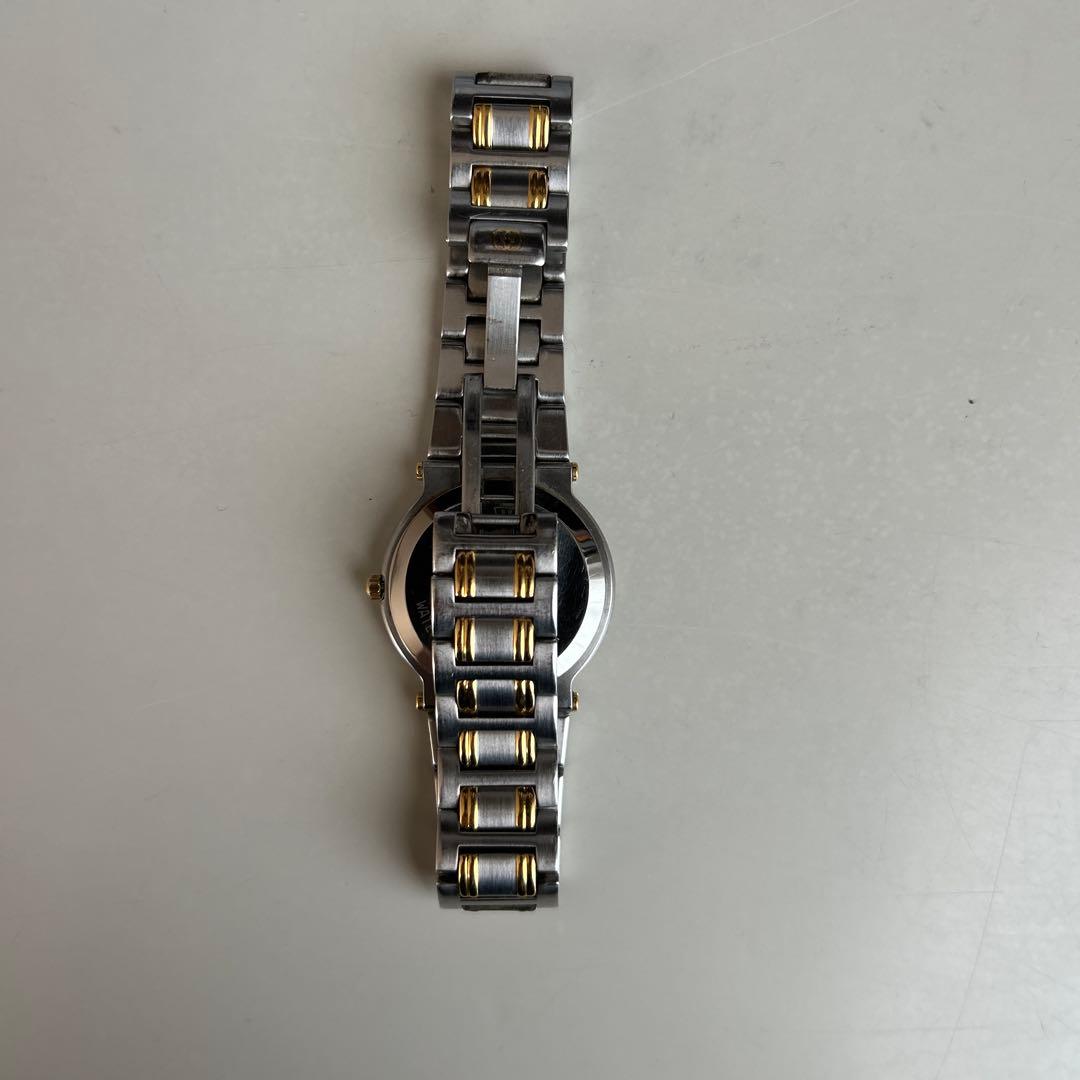 極美品 GUCCI グッチ　腕時計 9000M クォーツ ゴールド 稼働品