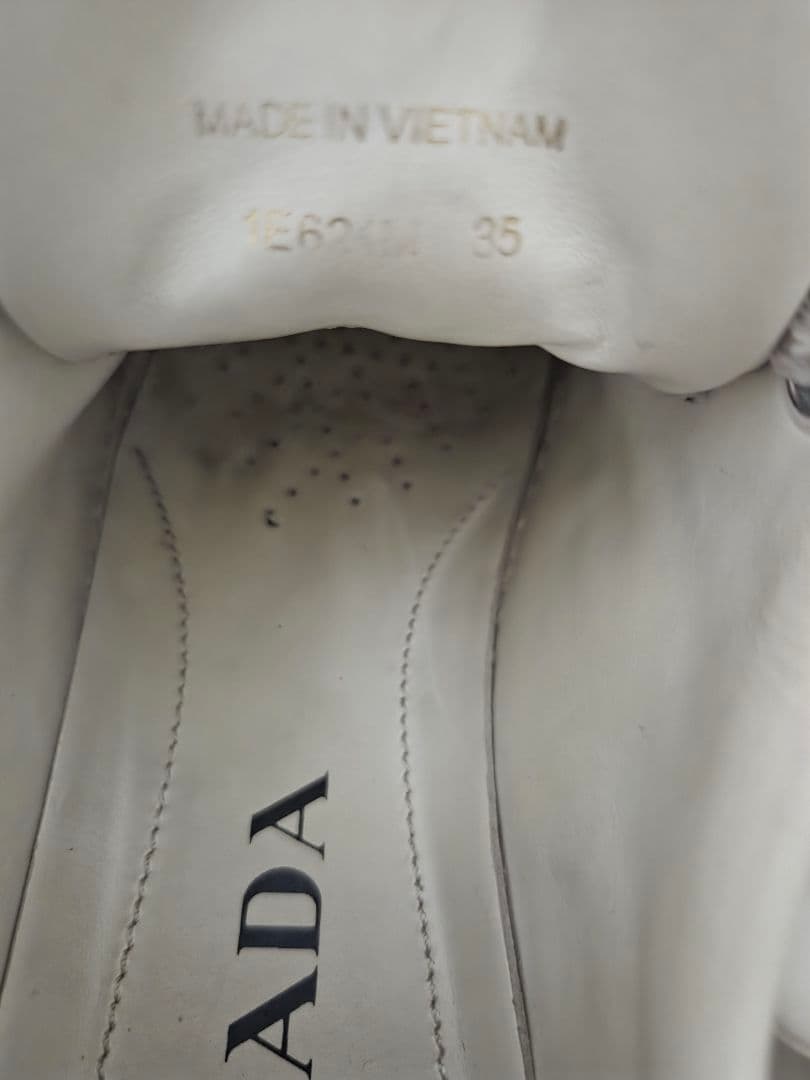 PRADA プラダ MILANO レザースニーカー ホワイト 35