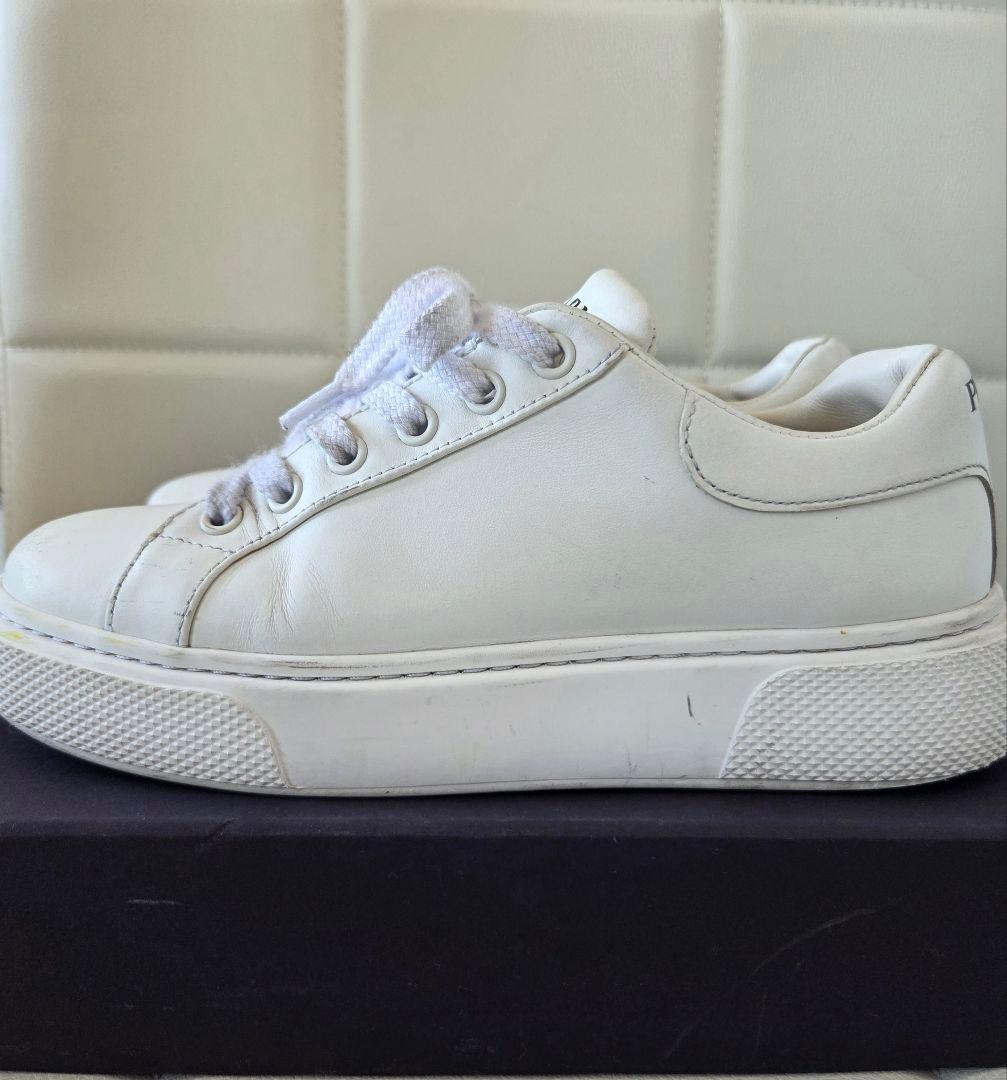PRADA プラダ MILANO レザースニーカー ホワイト 35