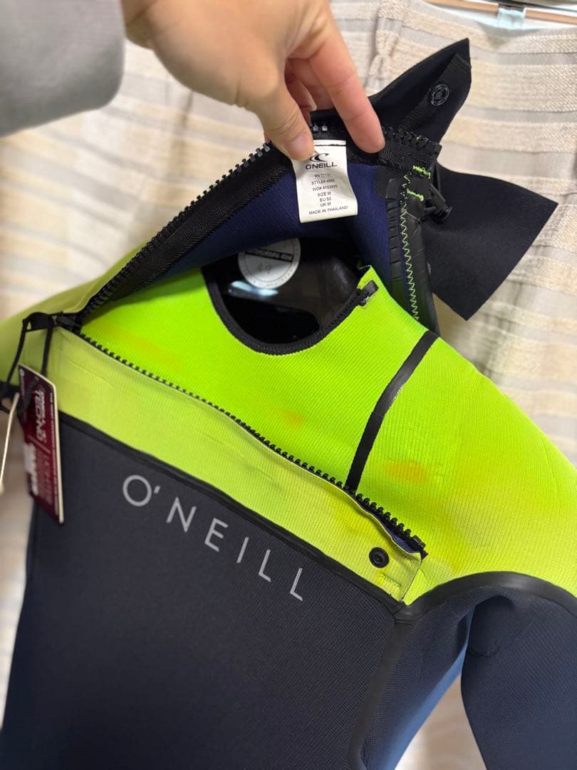 O'NEILL フルスーツ ブラック/ライム 新品タグ付き　未使用　3ミリ