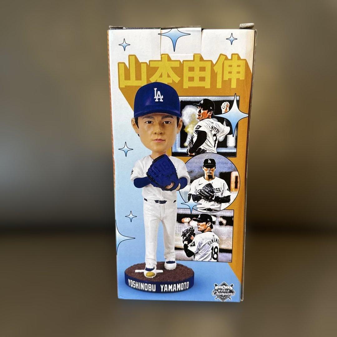 ドジャーズ山本由伸ボブルヘッド(缶バッジ＆ゴムリストバンド付き)7/2LA