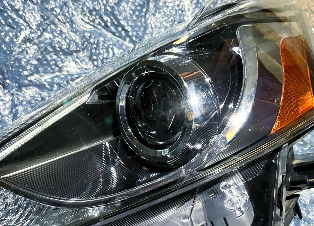 北米トヨタ純正　prius v 後期 LED USヘッドライト プリウスα