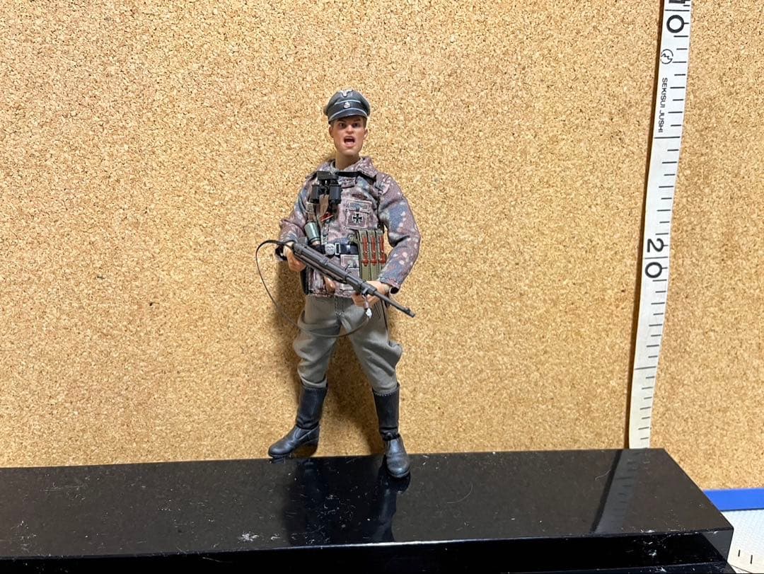 1／12ポケットエリートシリーズww II第2SS装甲師団ダス.ライヒ少佐