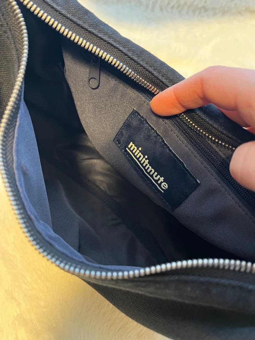 ⭐︎美品⭐︎【minitmute】ミニッツミュート　ショルダーバッグ　ブラック