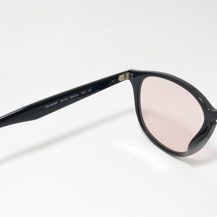 【国内正規品】新品未使用 RB4259F-6015 レイバンサングラス ピンク