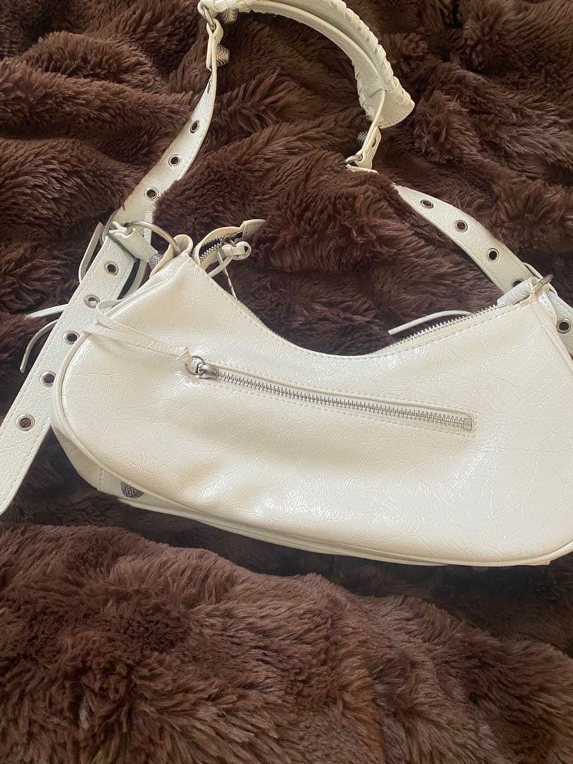 BALENCIAGA ホワイト ショルダーバッグ