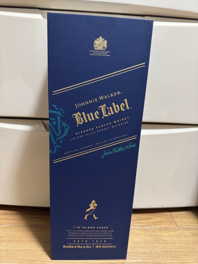 ジョニーウォーカー ブルーラベル 750ml