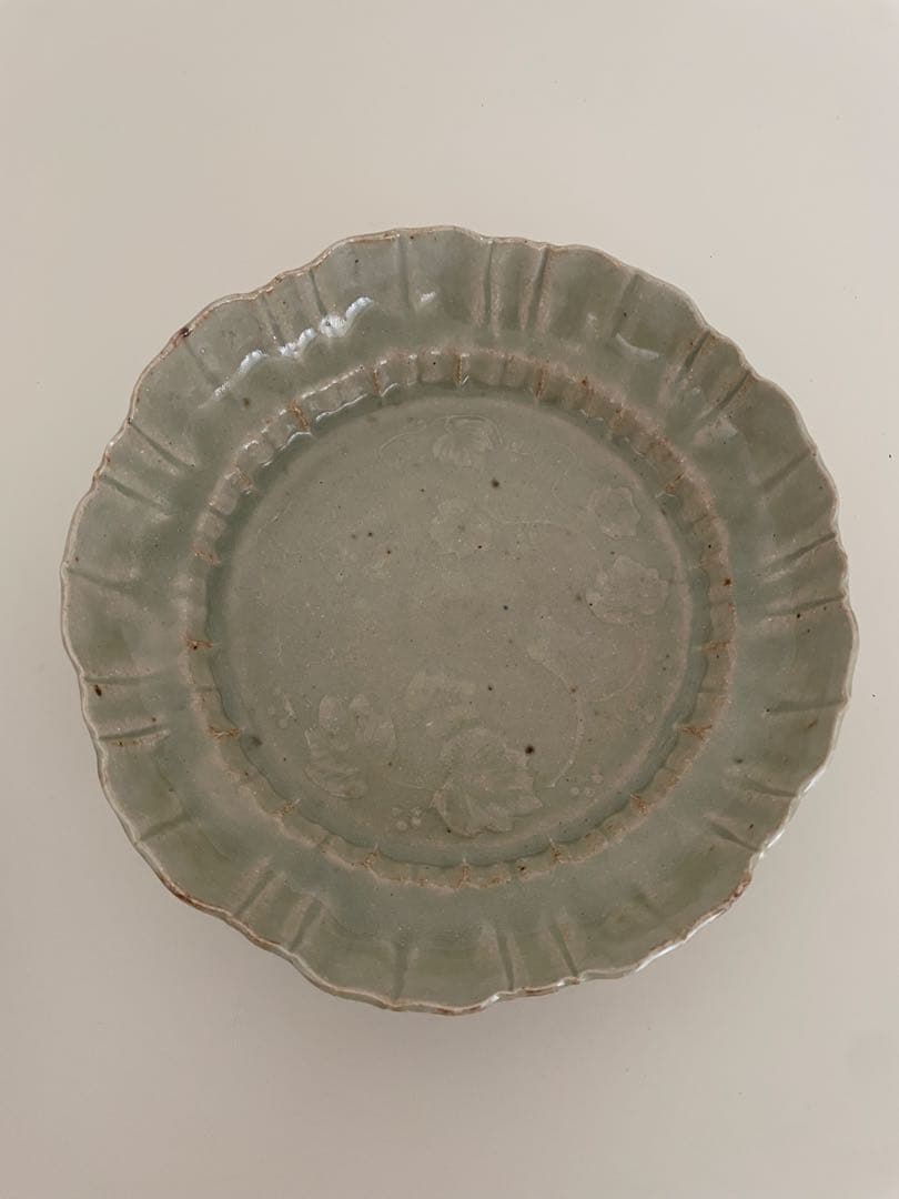 おまとめ: 新品未使用　日高伸治作　中皿2枚セット＋輪花小皿