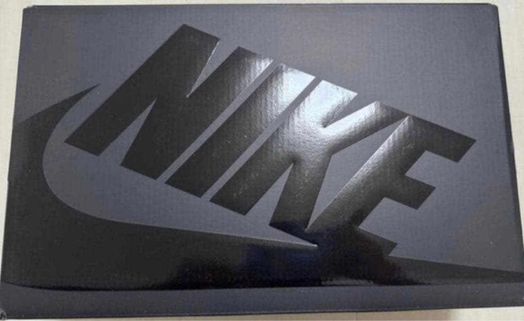 Supreme × Nike Air Force 1 Low \"White\"