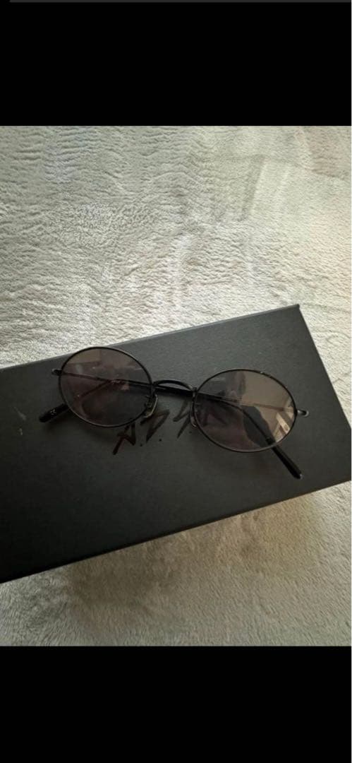 赤西仁　サングラス