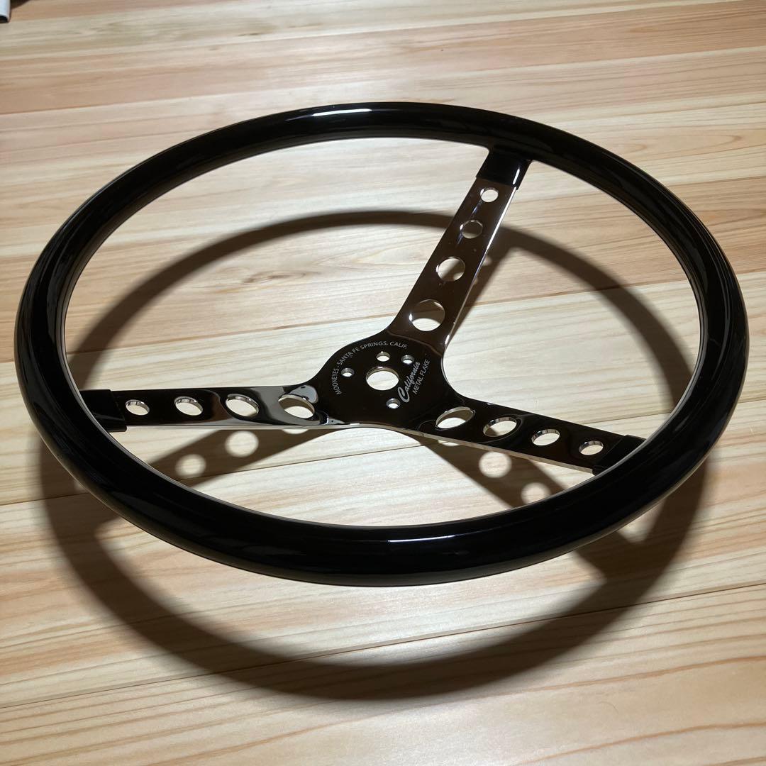 4-ホール フィンガー グリップ ステアリングφ38 ムーンアイズ　ハイエース他