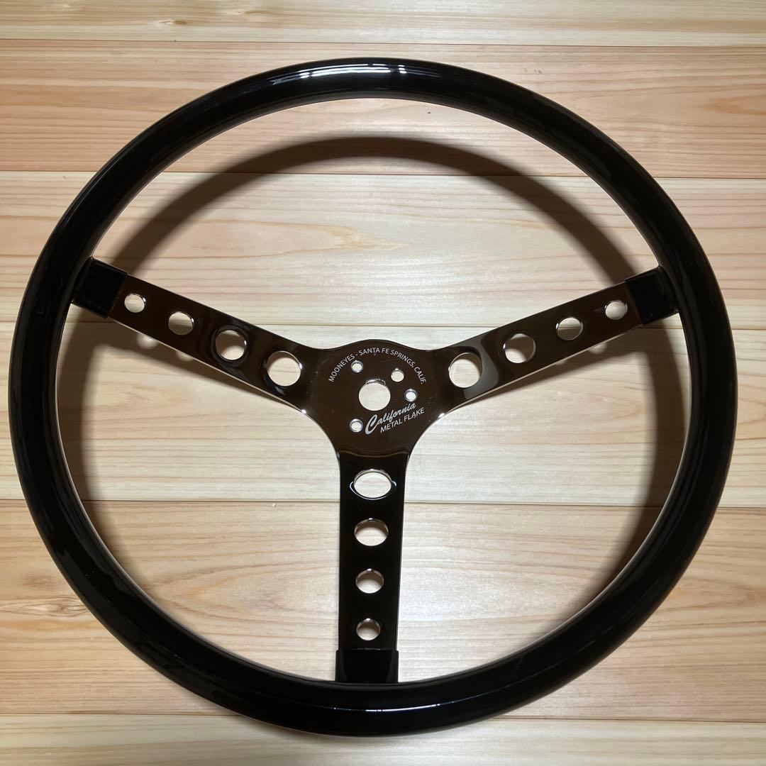 4-ホール フィンガー グリップ ステアリングφ38 ムーンアイズ　ハイエース他