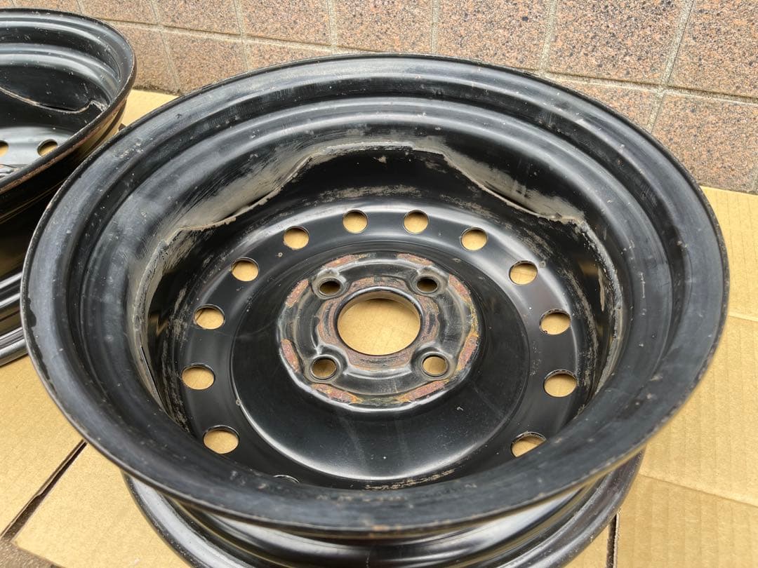 スチールホイール