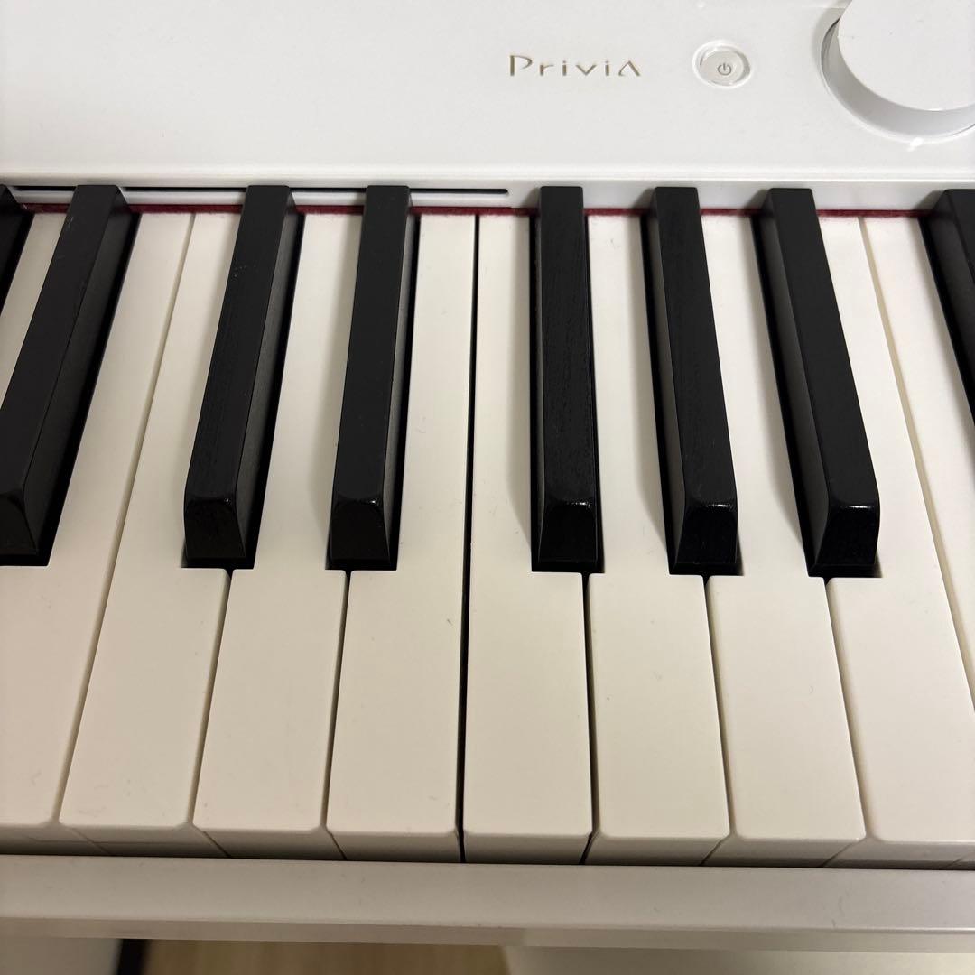 CASIOカシオ　PX-S1100WE プリヴィア　ホワイト電子ピアノ88鍵盤