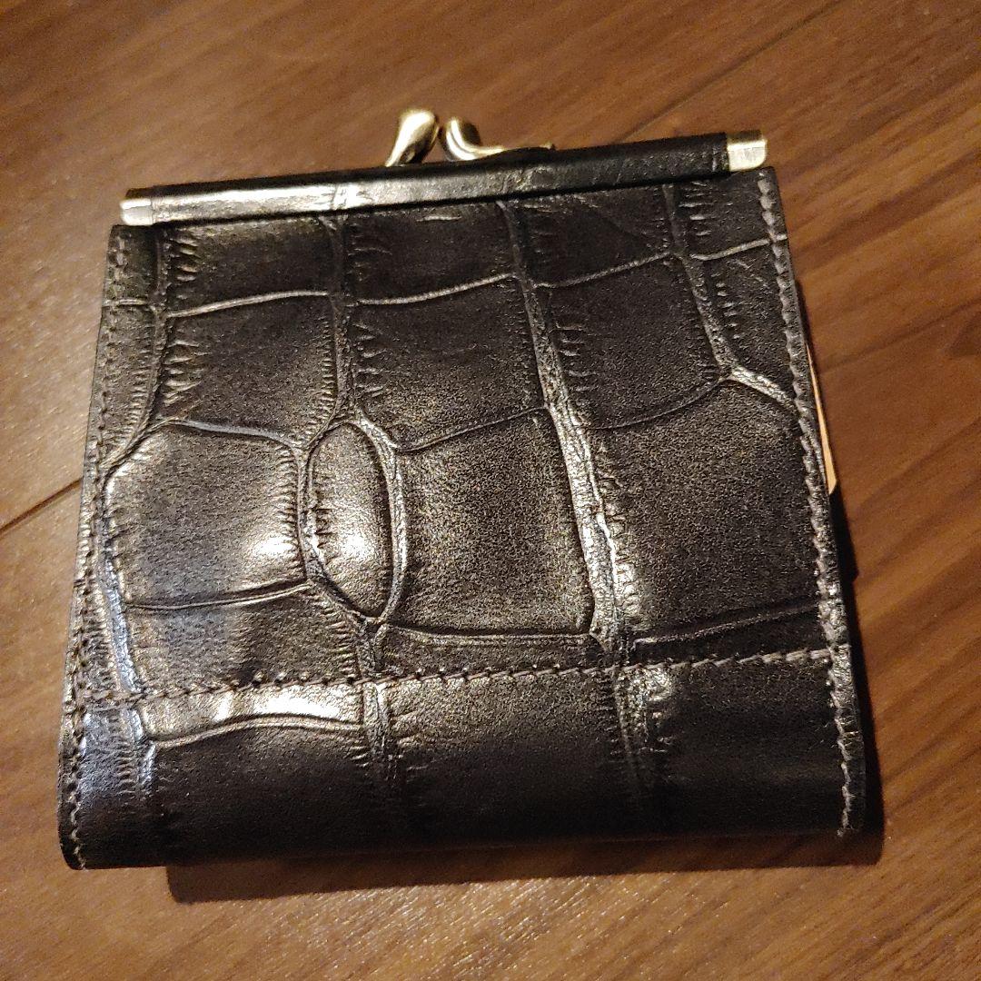 イルビゾンテ二つ折り財布