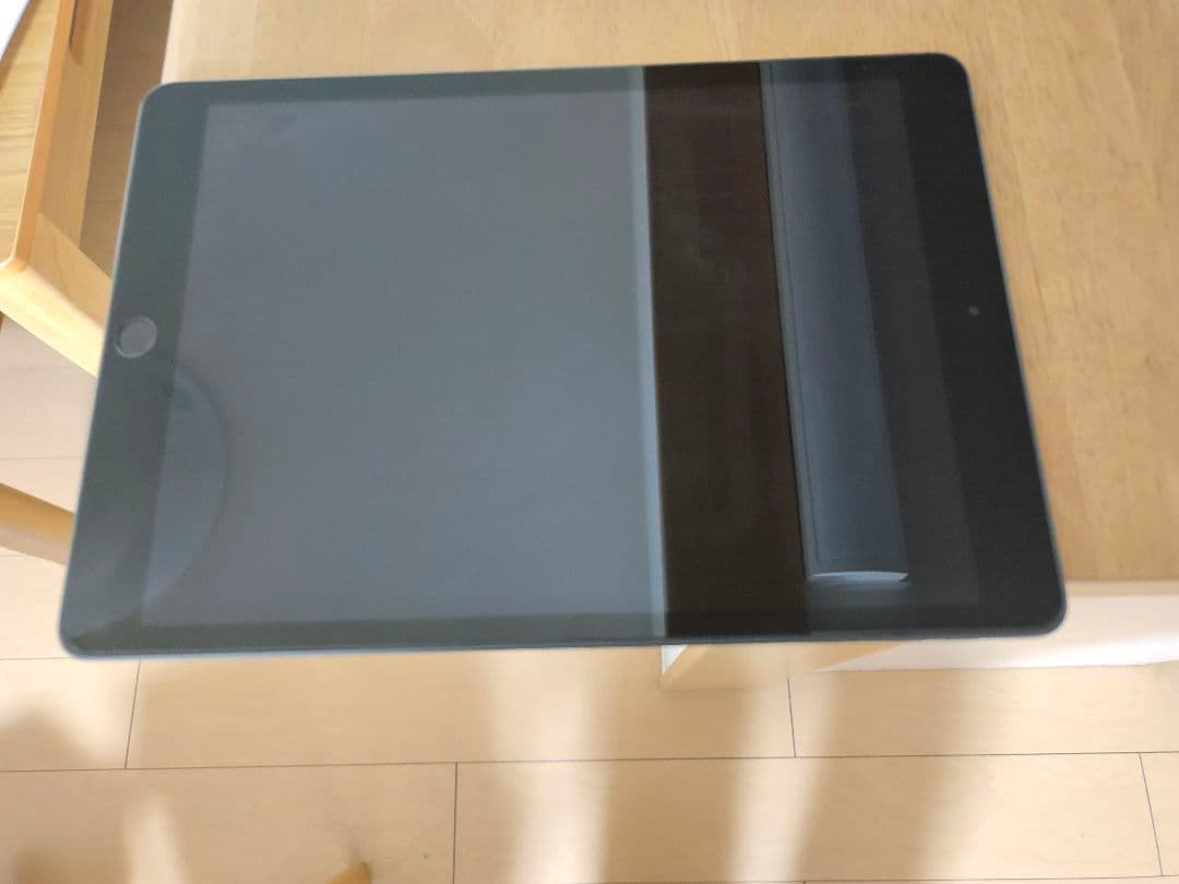 IPAD 第8世代 (中国産 印字あり)