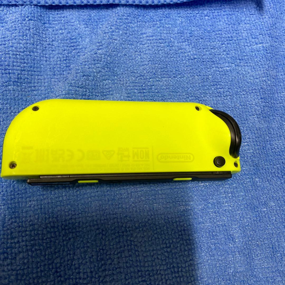 ニンテンドー　スイッチ 本体&コントローラー中古