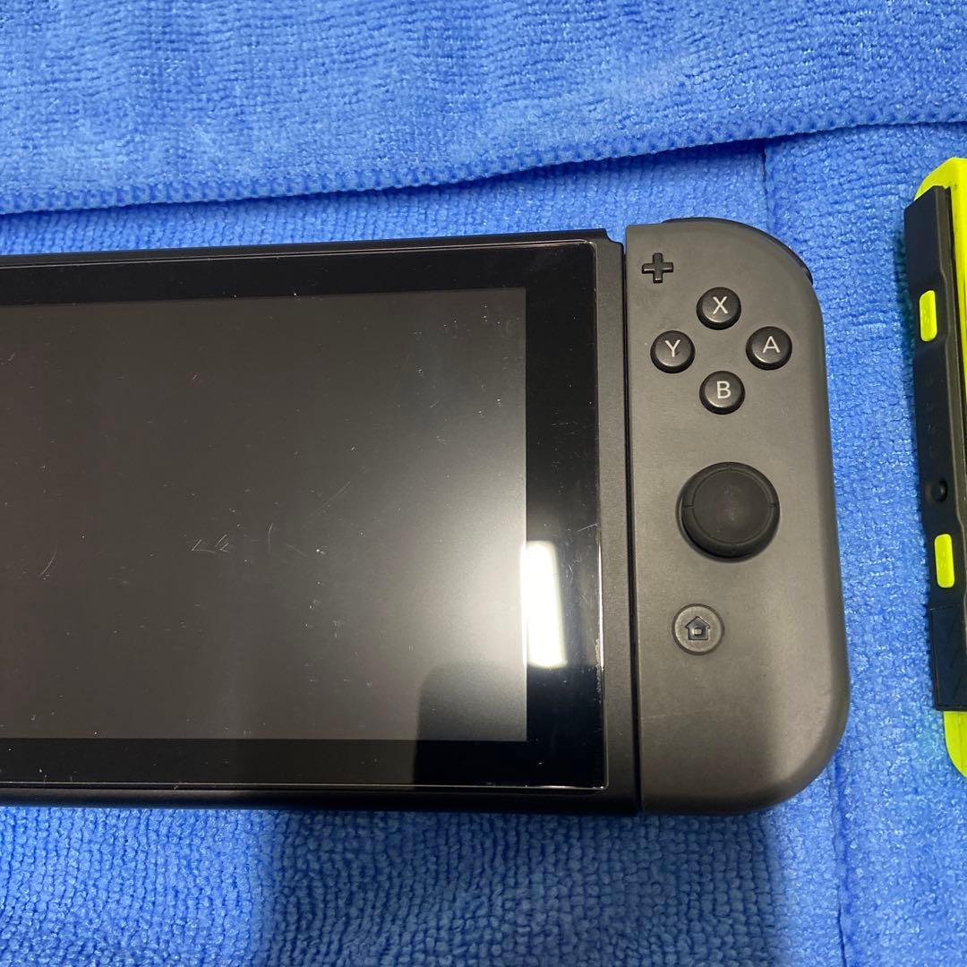 ニンテンドー　スイッチ 本体&コントローラー中古