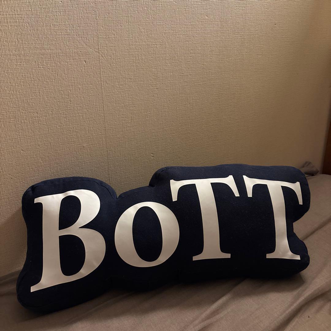 【最終値下げ】bott ロゴ　クッション　LOGO CUSHION