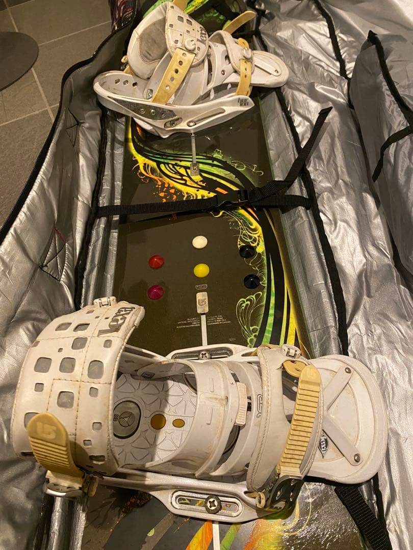 【豪華4点】Burton スノーボードセット（ブーツ&ビンディング&ケース付）