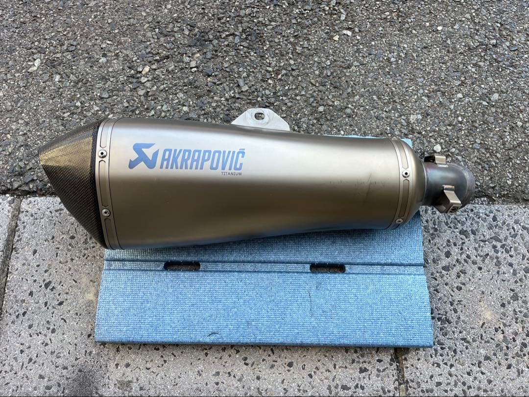 ＢMＷ　Ｋ1300sアクラボビッチマフラー