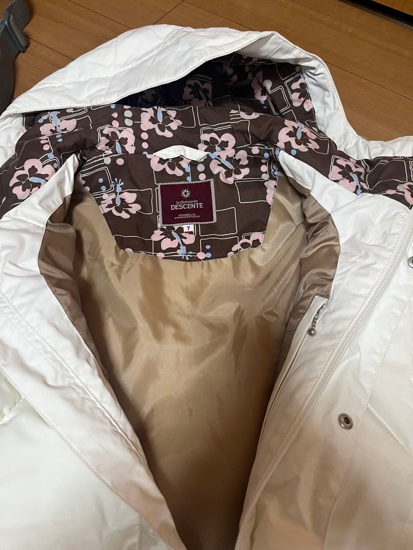 DESCENTE スキーウェアセット（ホワイト/グレー）