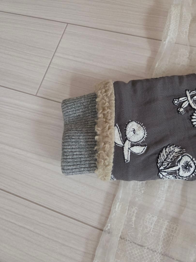 ミナペルホネン　quarted ボアコート　お花刺繍　グレー