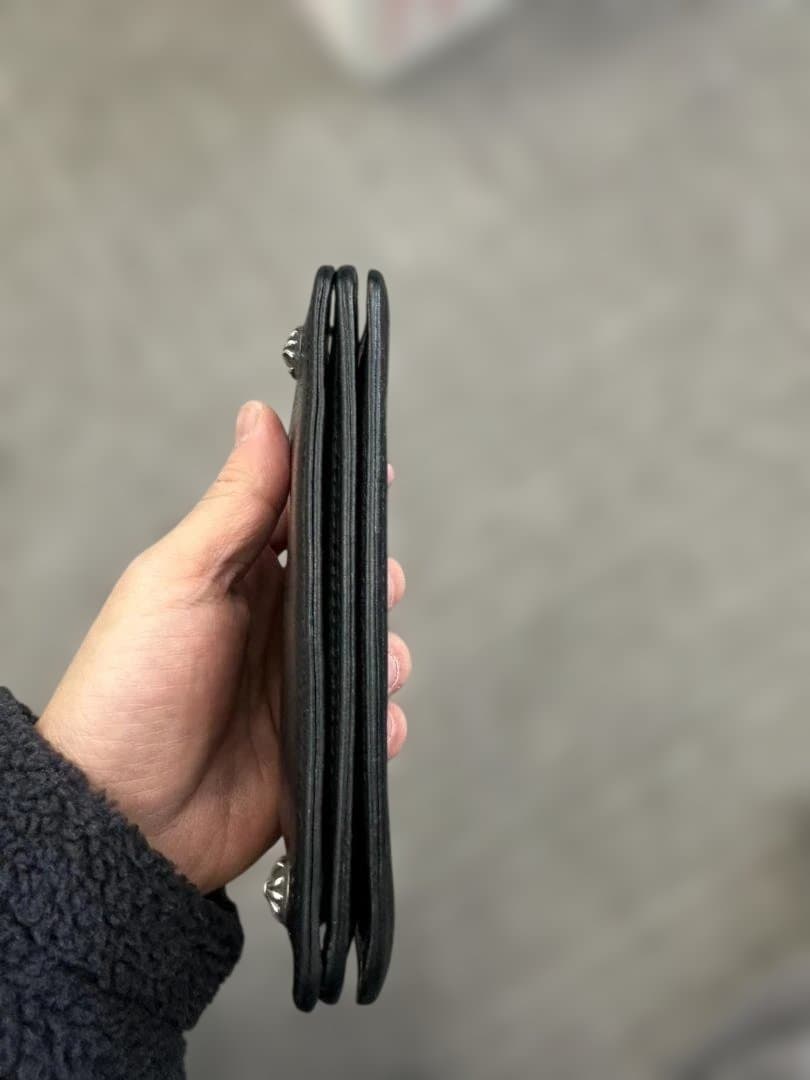 CHROME HEARTS 1ジップクロスボタンレザーウォレット ブラック