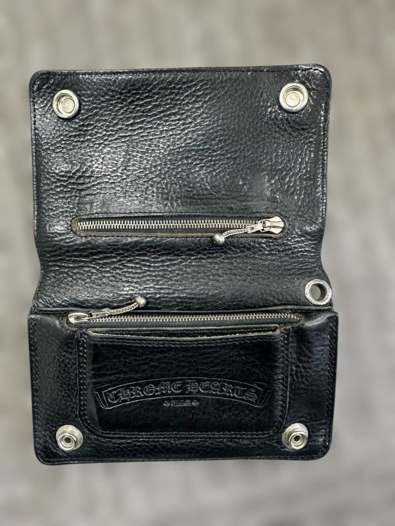 CHROME HEARTS 1ジップクロスボタンレザーウォレット ブラック