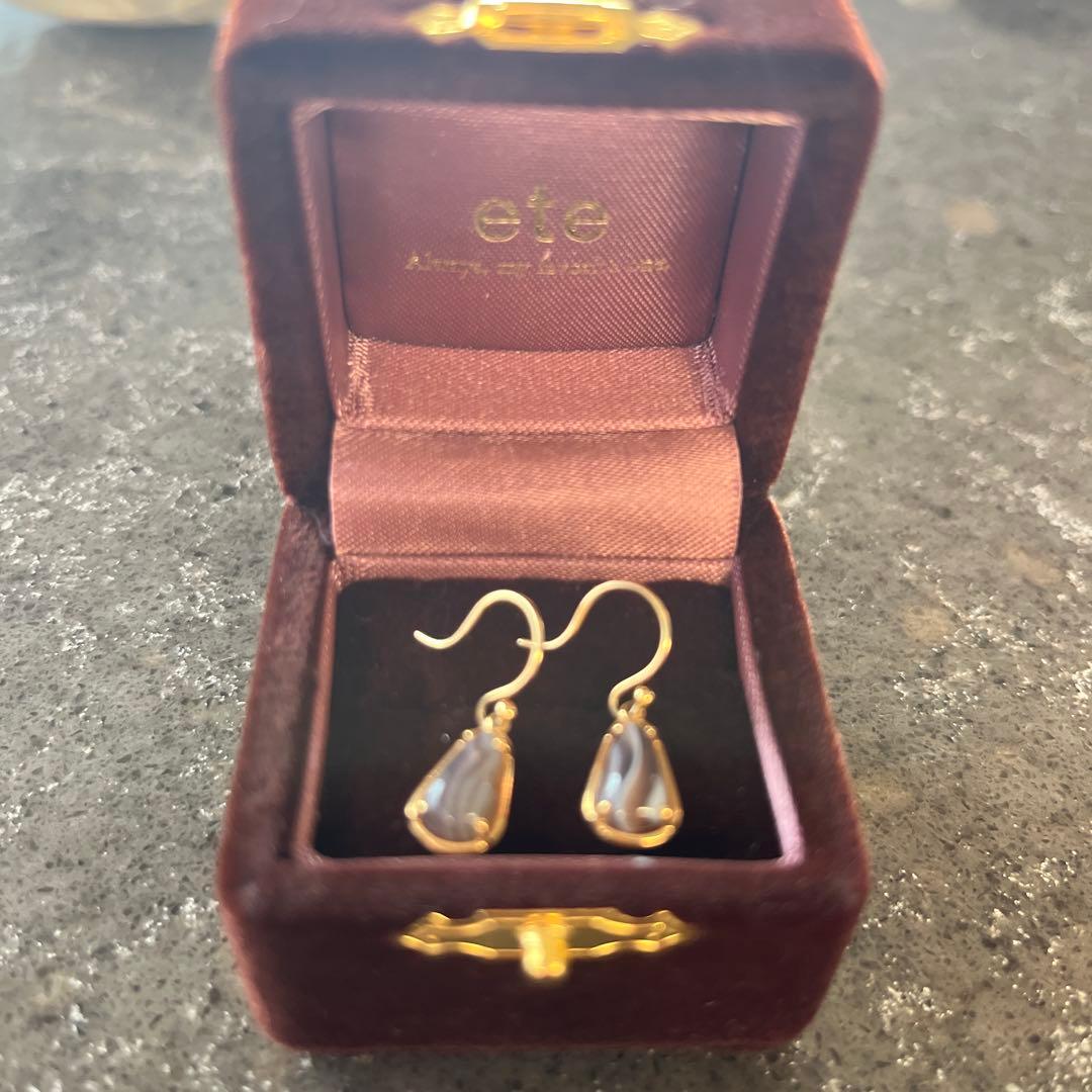 ete ペアシェイプ パープル石 ピアス