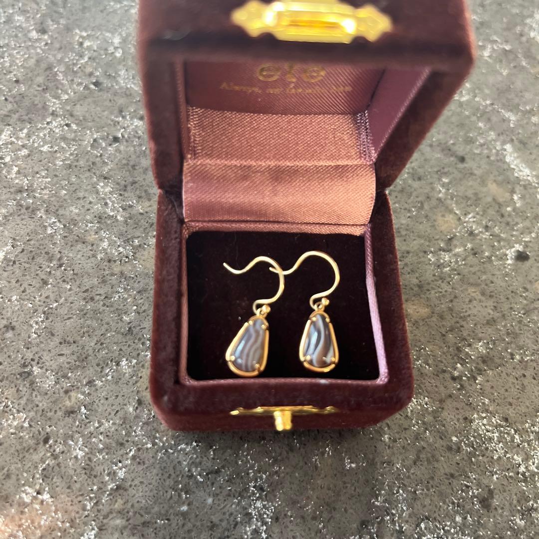 ete ペアシェイプ パープル石 ピアス