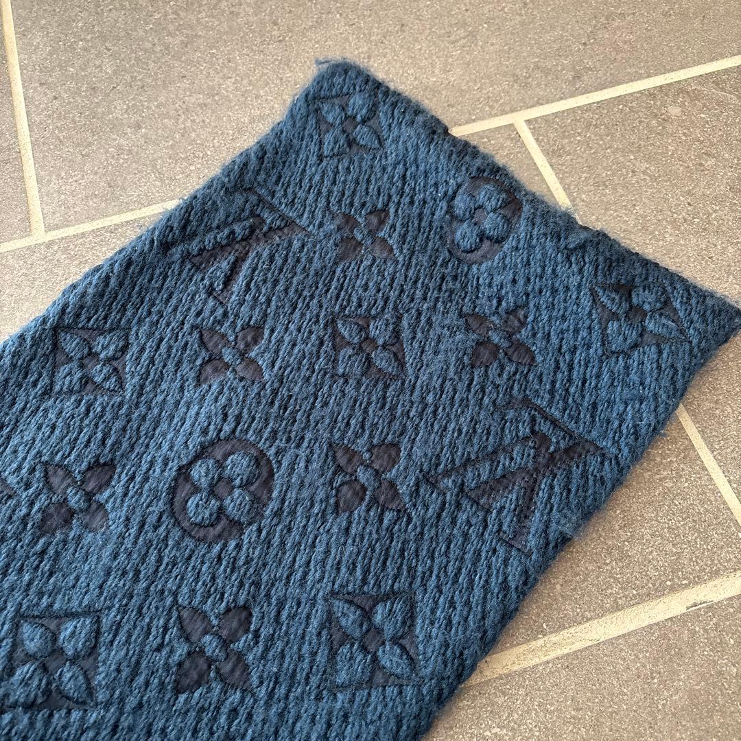 LOUIS VUITTON ダークブルー ネイビー　マフラー