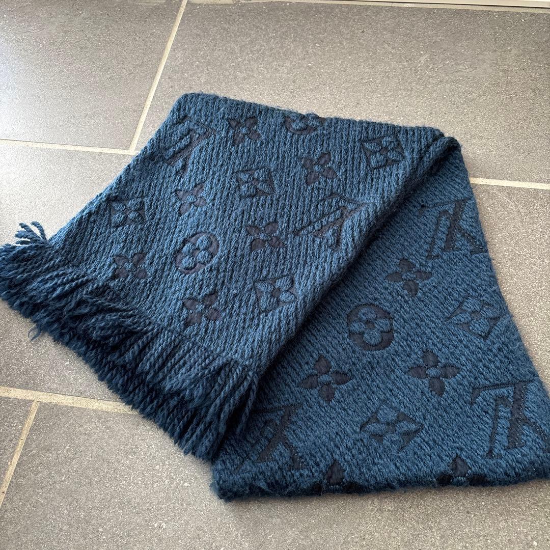 LOUIS VUITTON ダークブルー ネイビー　マフラー