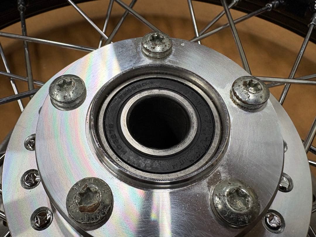 FXDB 09年　純正ホイール