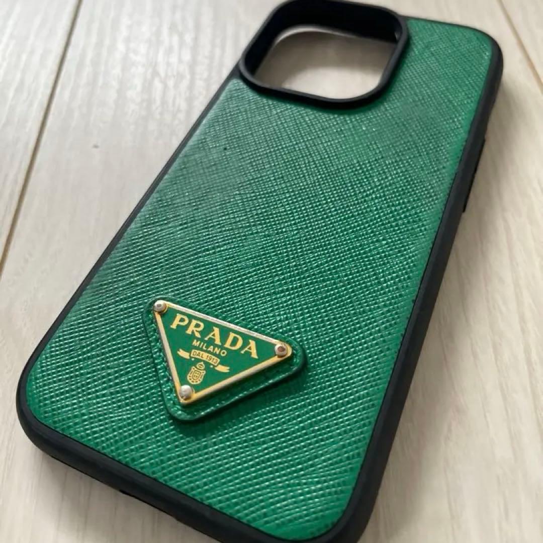 PRADA グリーンレザー iPhone14ケース　PRADAiPhoneケース