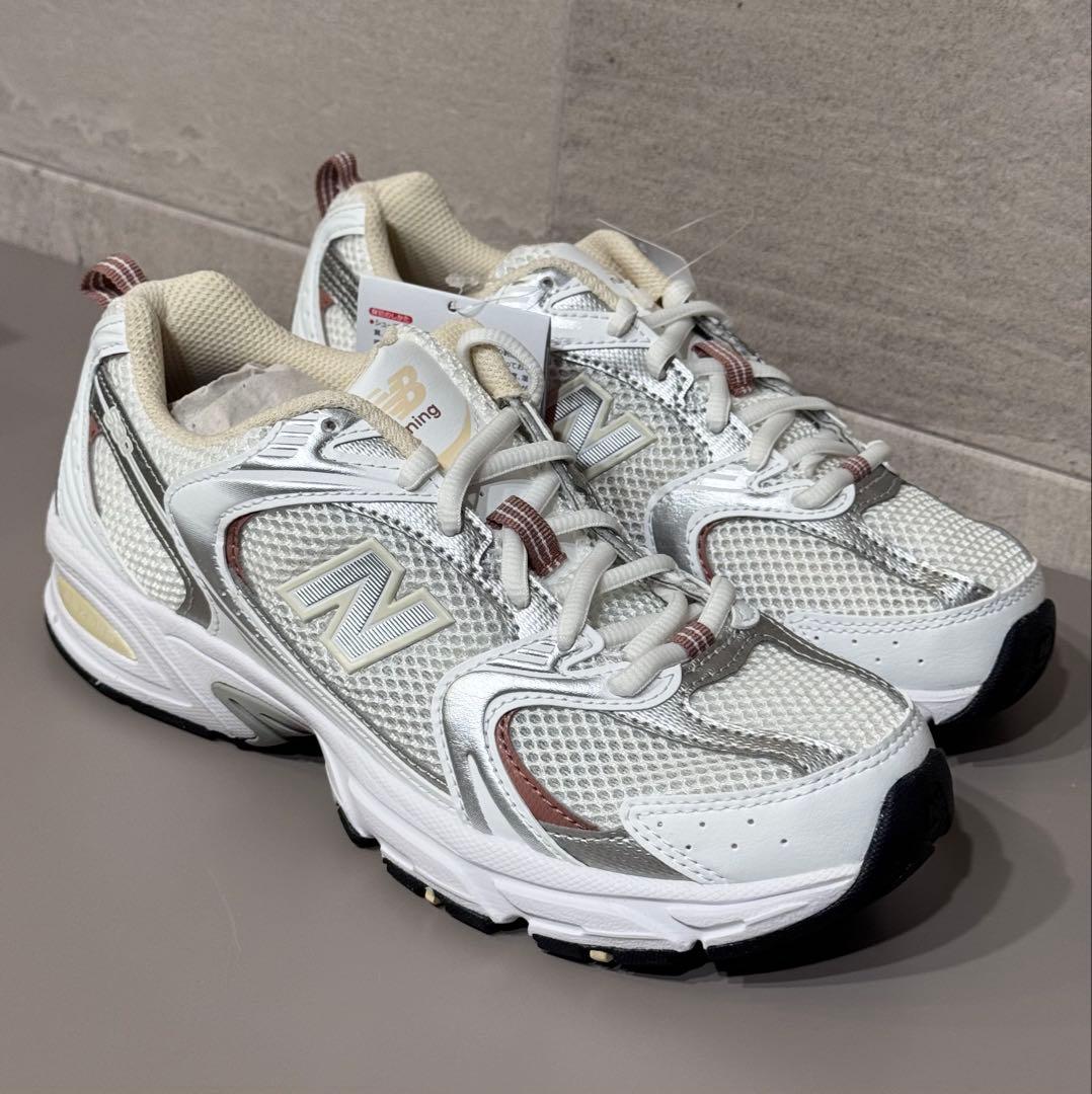 新品未使用 NEW BALANCE MR530SGA スニーカー 23cm