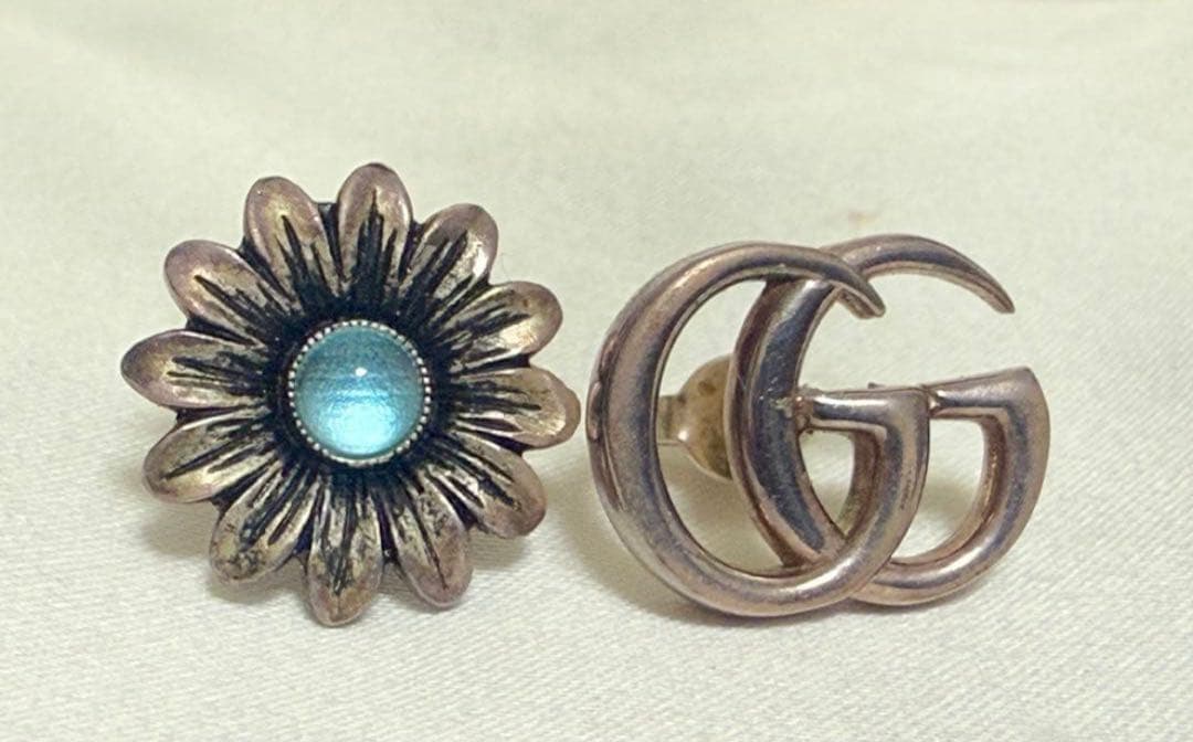 ［星野源プロフ推奨］GUCCI ダブルジー&フラワーモチーフピアス