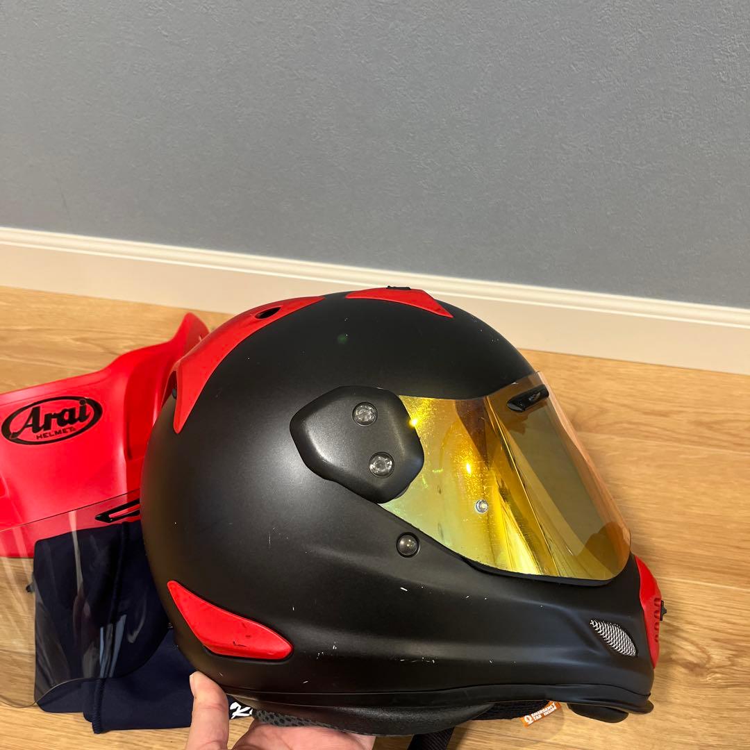 Arai ツアークロス　ターミネーター仕様61〜62 ㎝　バイザー、シールドあり