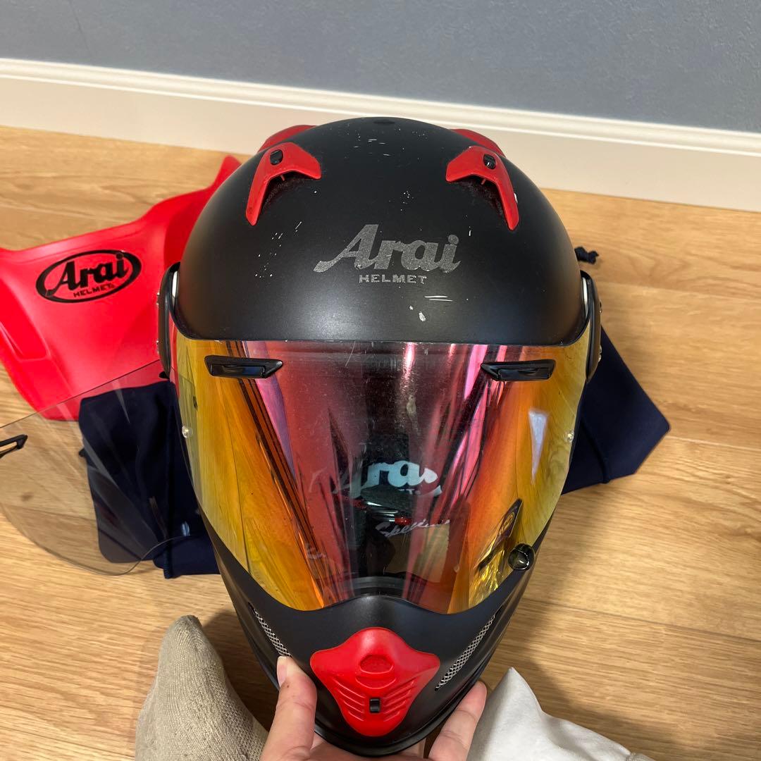 Arai ツアークロス　ターミネーター仕様61〜62 ㎝　バイザー、シールドあり