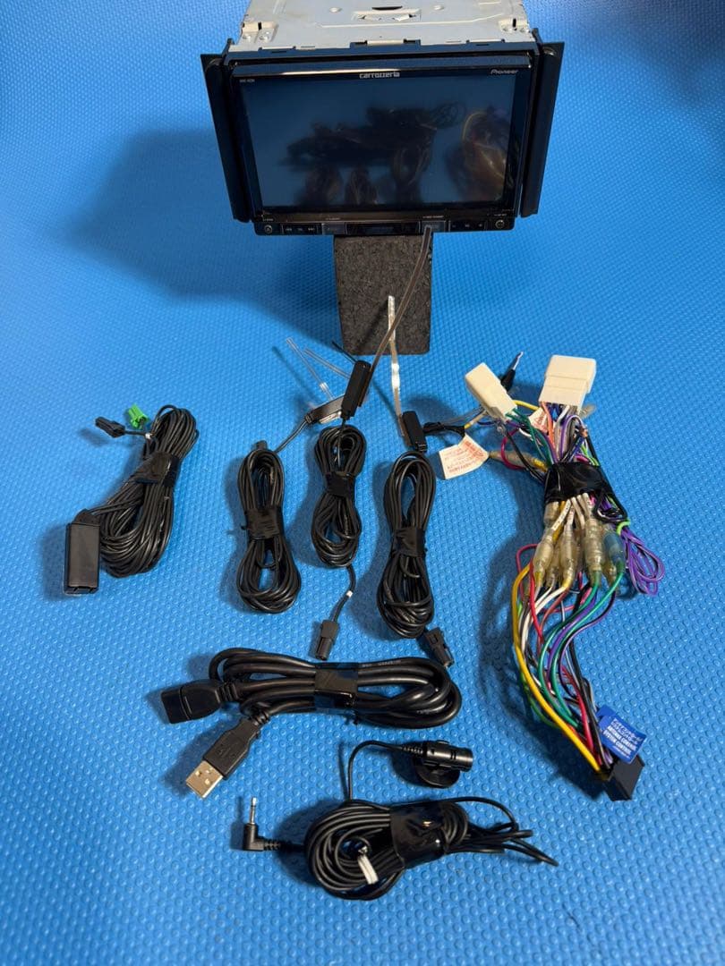 カロッツェリア　楽ナビ　AVIC-RZ99 フルセグ 2015